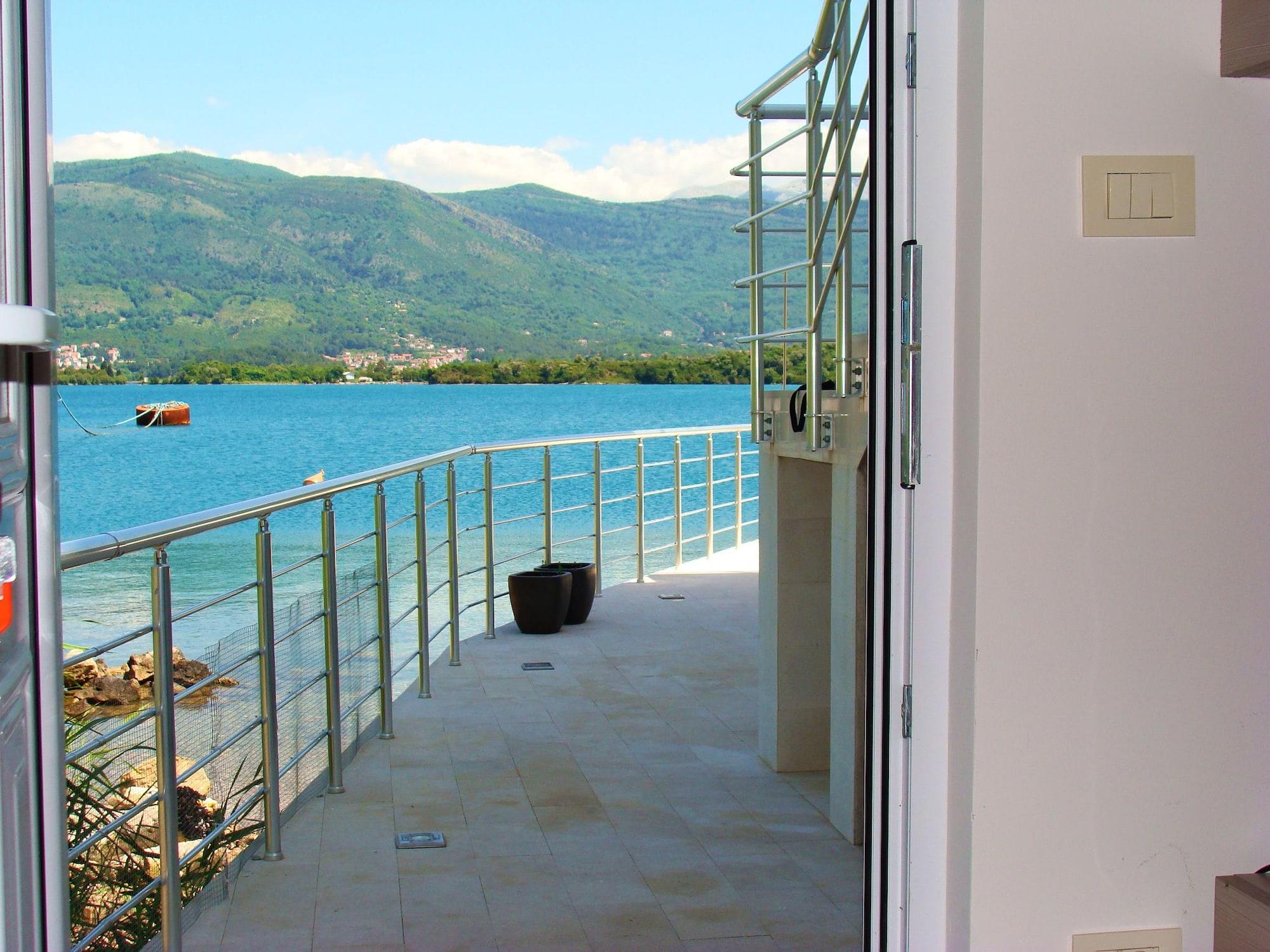 Apartments Monet Tivat Exterior foto